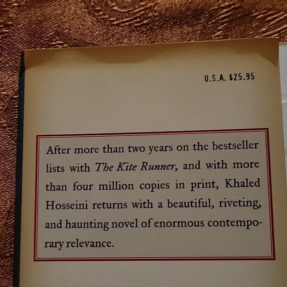A Thousand Splendid Suns By Khaled Hosseini. Hardback Book